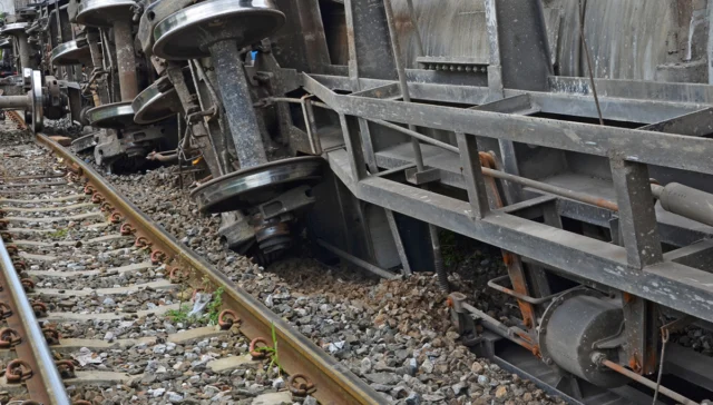 Freight train derails in north bergen, spills flammable chemical near route 3