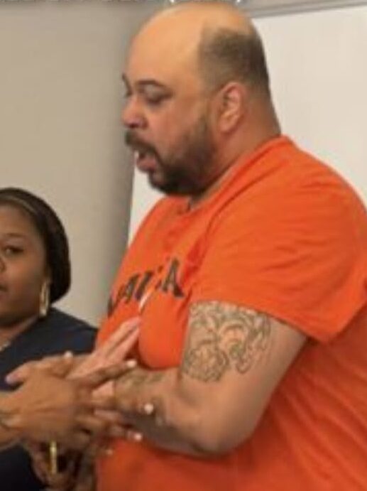 Bronx clinic horror as security guard stabbed sprayed and beaten by fleeing suspects
