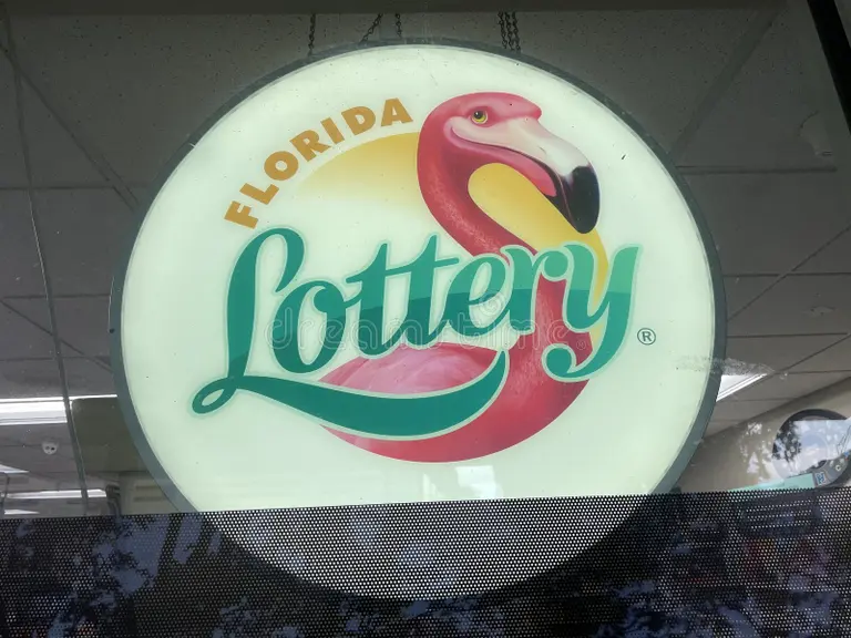 Florida links volunteer hours to college cash in statewide push