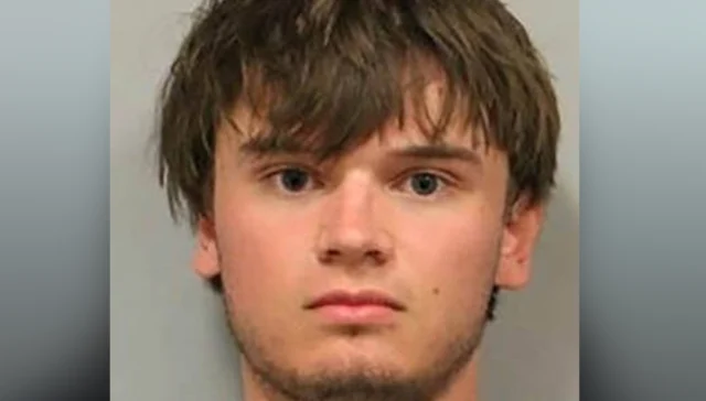 Hawaii snorkel tour stabbing leaves captain injured, suspect held on $1. 57m bail