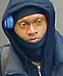 Late night gunfire sparks search for suspect in Astoria