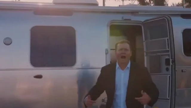 Los angeles dems upset after homeless mayoral candidate films commercial outside their homes
