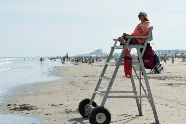 Wildwood crest beaches begin full-time lifeguard coverage for summer season