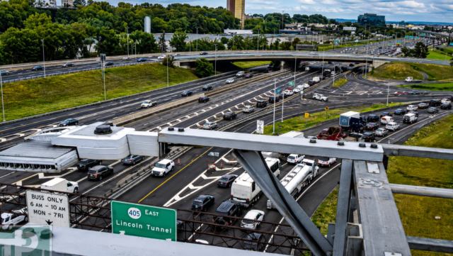 New jersey tuesday morning commute sees truck crash, tunnel delays and heavy parkway traffic