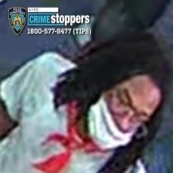 Times square shooting suspects wanted after teen shot near broadway Times square shooting suspects wanted after teen shot near broadway