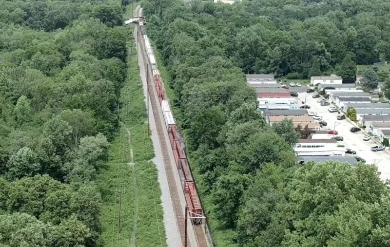 Csx freight train derails in bensalem, 13 railcars overturn near neshaminy falls station Csx freight train derails in bensalem, 13 railcars overturn near neshaminy falls station