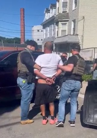 Ice arrests child predator, fugitive wanted for robbery during new jersey enforcement operation