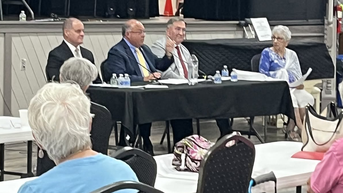 Berkeley township officials join state lawmakers for legislative meeting at holiday city berkeley