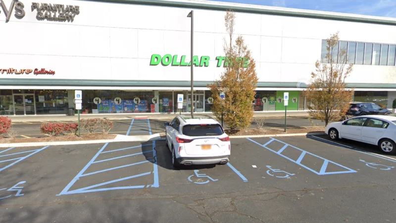Couple charged for robbery after stealing health and beauty products from new jersey dollar tree Couple charged for robbery after stealing health and beauty products from new jersey dollar tree