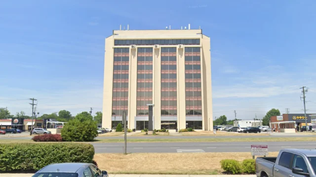 Maryland office building at risk of collapsing as local businesses forced to shut down