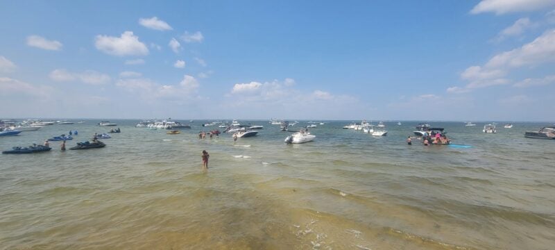 One dead, multiple people injured in barnegat bay boat crash during floatshoalla weekend One dead, multiple people injured in barnegat bay boat crash during floatshoalla weekend