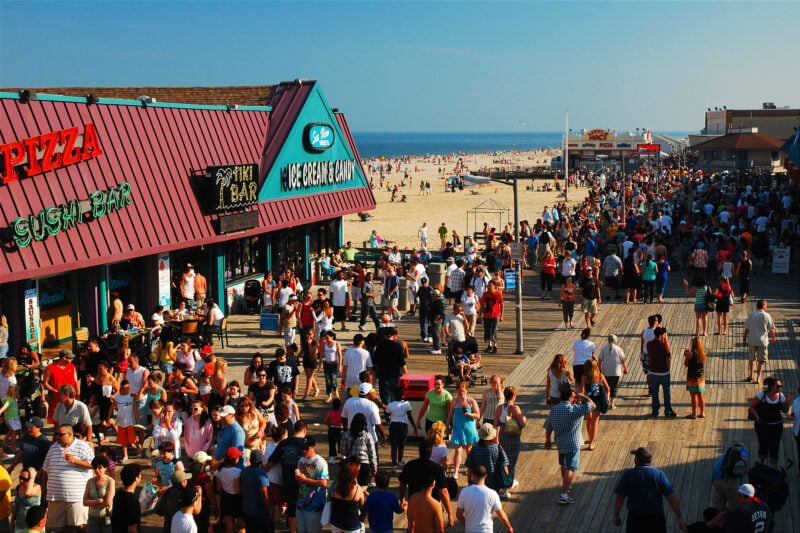 Woman who attacked child on new jersey boardwalk now in ice custody Woman who attacked child on new jersey boardwalk now in ice custody