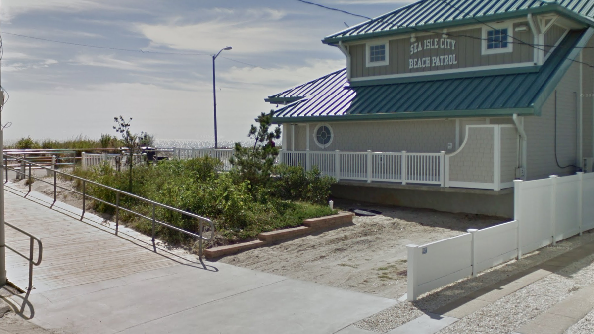 Swimmer dies after rescue by sea isle city beach patrol at jersey shore