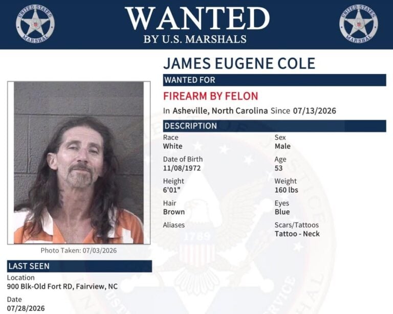 Wanted fugitive crashes during chase then vanishes as massive manhunt unfolds