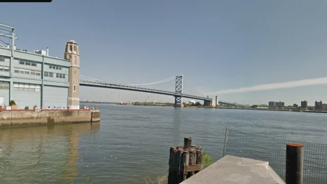 Search for man who vanished in delaware river by ben franklin bridge comes up empty