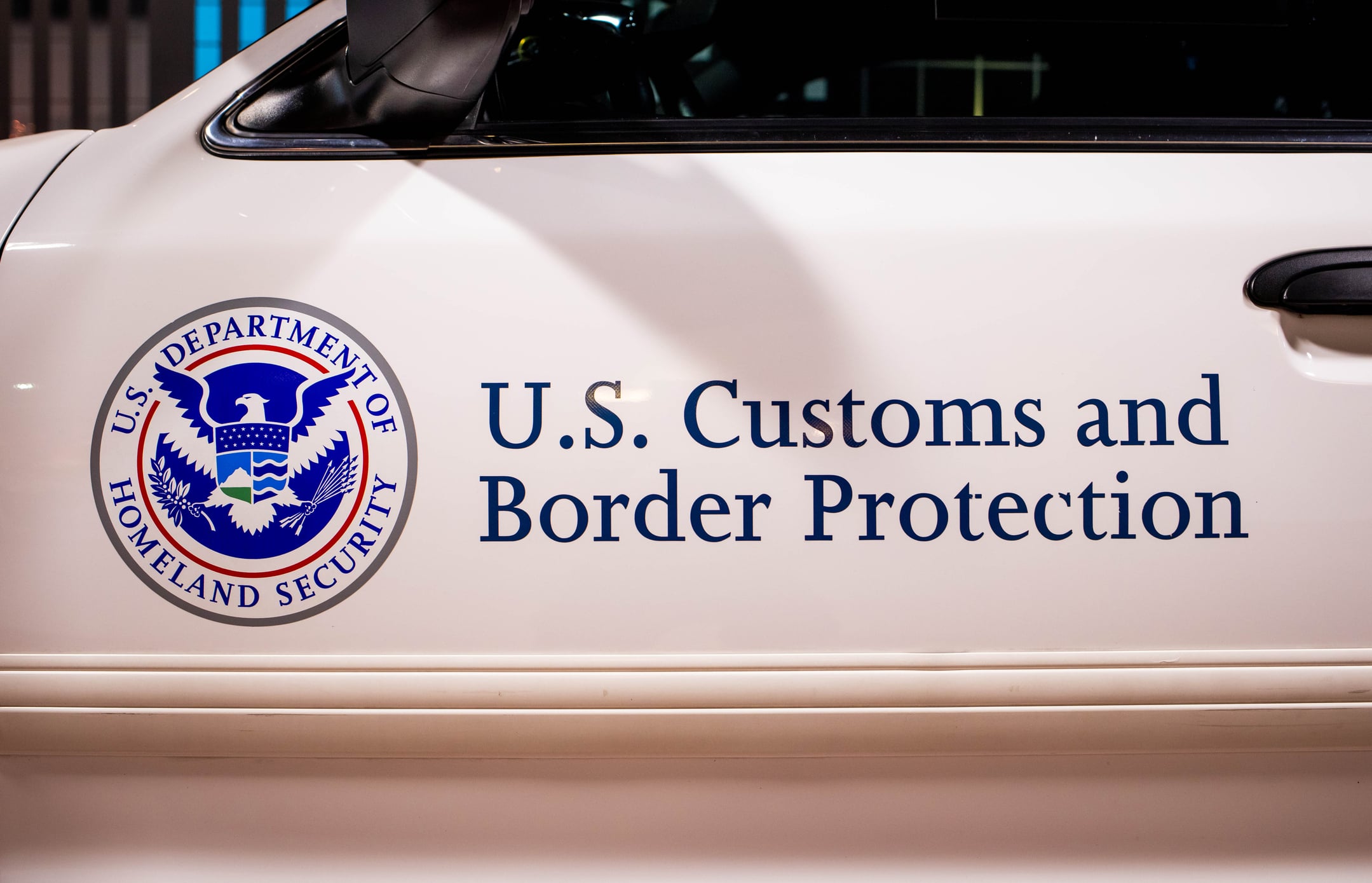Man fleeing ice agents struck by vehicle on route 35 in point pleasant beach