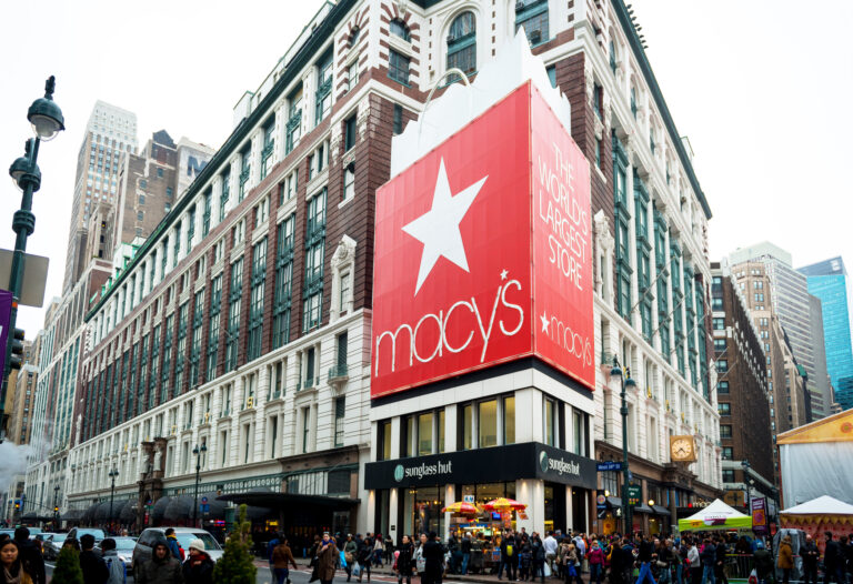 NYC icon disappears as Macy’s giant red shopping bag vanishes from Herald Square