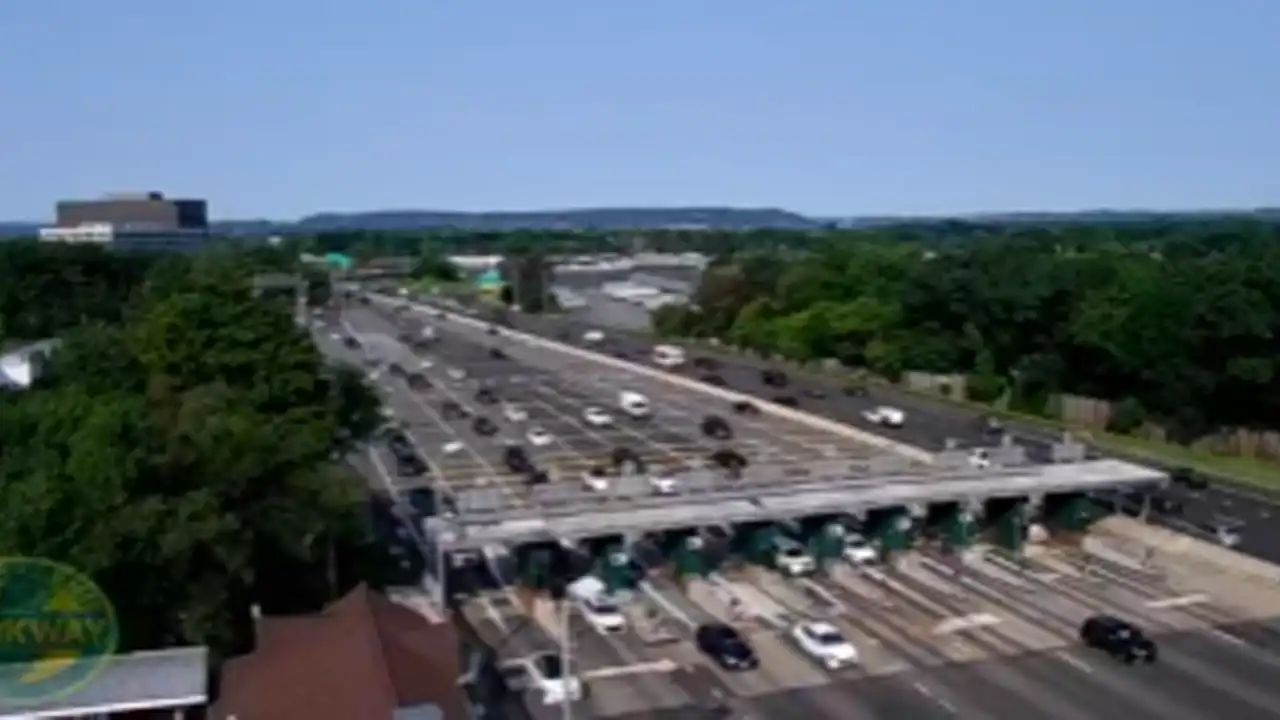 Bergen toll plaza: morning commuters faced delays on the garden state parkway and new jersey turnpike as crashes and a disabled vehicle slowed traffic across parts of north and central new jersey.