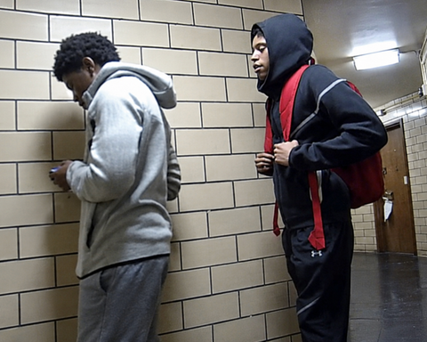 NYPD detectives are asking the public to identify two people wanted in connection with a robbery pattern investigated by Brooklyn’s 84th Precinct.