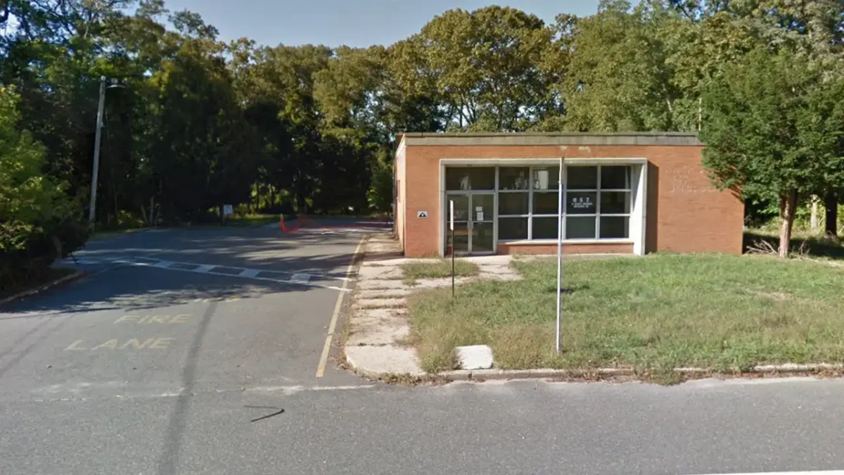 Jackson post office is overwhelmed and understaffed, congressman calls for change Jackson post office is overwhelmed and understaffed, congressman calls for change