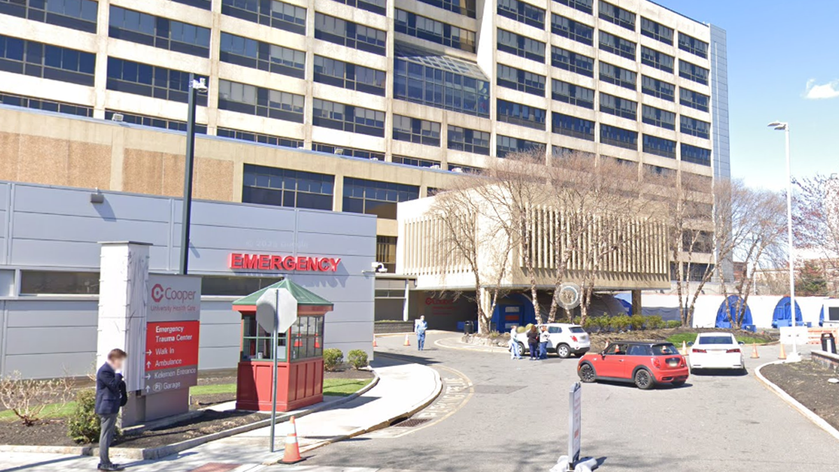 Camden man makes it to hospital after stabbing, but dies moments later