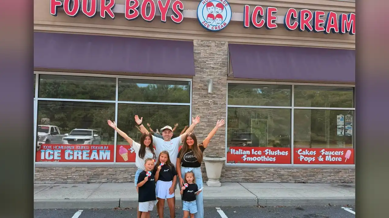 Mangia pizzeria, jackson township, ice cream shop, handmade ice cream, frozen yogurt, soft serve, ocean county restaurants, jackson nj, small business, mangia brick oven pizza