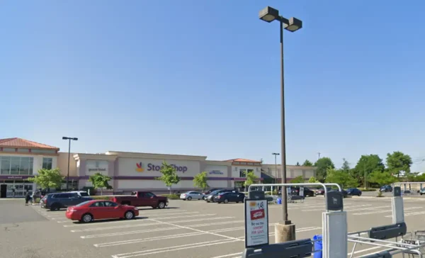 Photo Caption: Moisha’s Supermarket is preparing to open a roughly 66,000-square-foot kosher grocery store inside the former Stop & Shop on Route 9 in Howell Township.