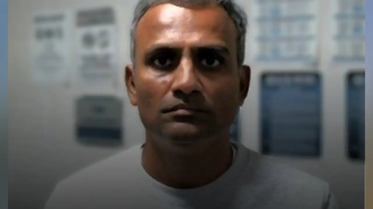 Ice newark arrested monishkumar kirankumar doshi shah after he completed a federal prison sentence for a multimillion-dollar jewelry customs fraud and unlicensed money-transmitting scheme involving new jersey, new york, india, and south korea.