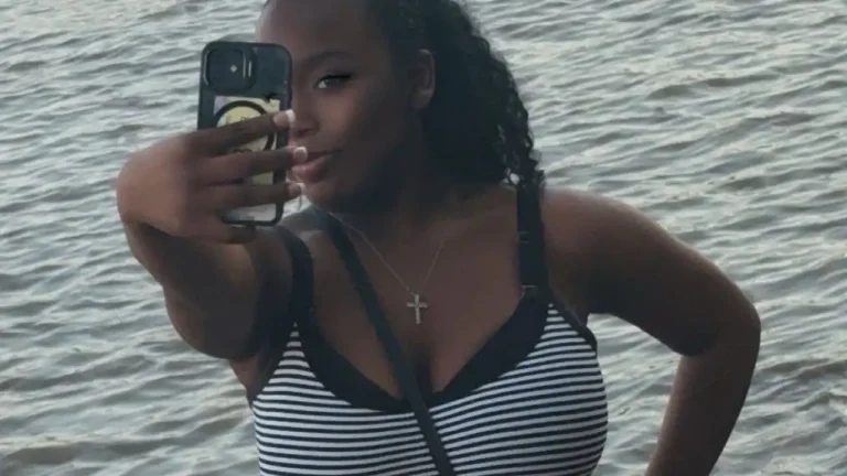 Paramus Police Search for Missing 15-Year-Old Girl Possibly Traveling to Queens