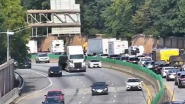 NJ Monday Morning Traffic: Crashes Snarl Garden State Parkway, I-78 and I-295 Commutes