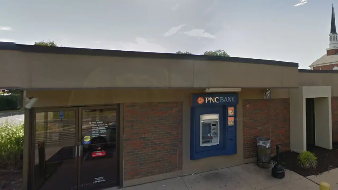 A bank customer was assaulted and robbed while attempting to make a cash deposit outside a pnc bank on kirkwood highway in wilmington, delaware. Google maps