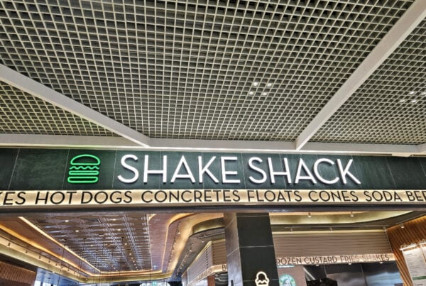 Shake shack kiosk adds surchage after customers selected "no tip"