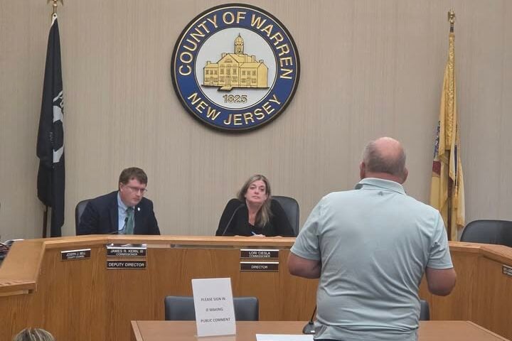 Warren county backs effort to restore passenger rail service between new york and scranton