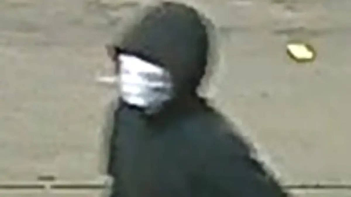Teen shot in face, girl wounded as brooklyn gunfire injures three, nypd seeks suspect Teen shot in face, girl wounded as brooklyn gunfire injures three, nypd seeks suspect