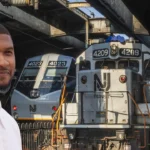 Fans Stranded After Usher Concert - A disabled NJ Transit train carrying about 700 passengers was towed to Penn Station after riders spent nearly two hours stranded inside the Hudson River tunnel.