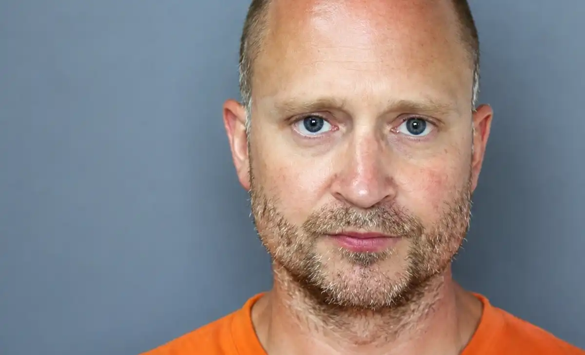 Police in hasbrouck heights arrested an indiana man after responding to a report of a possible shotgun at a route 17 hotel and seizing a loaded bb air rifle.