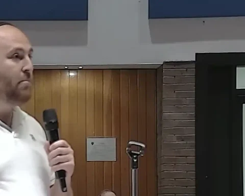 A yearslong feud between Jewish volunteer EMS groups has reached Jackson Town Hall, where Hatzulas Nefashos is pushing back against claims it is a "fake" ambulance service.
