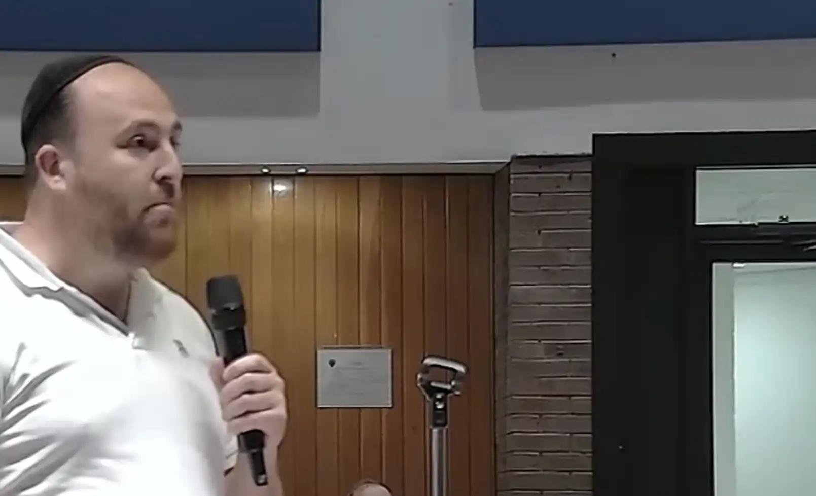A yearslong feud between Jewish volunteer EMS groups has reached Jackson Town Hall, where Hatzulas Nefashos is pushing back against claims it is a "fake" ambulance service.