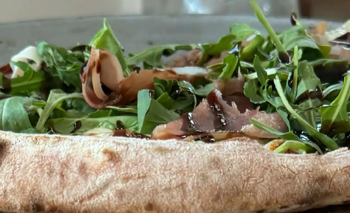 La Riva in Barnegat Light serves excellent wood-fired Neapolitan pizza with a relaxed LBI atmosphere, but its seasonal closing is approaching fast.
