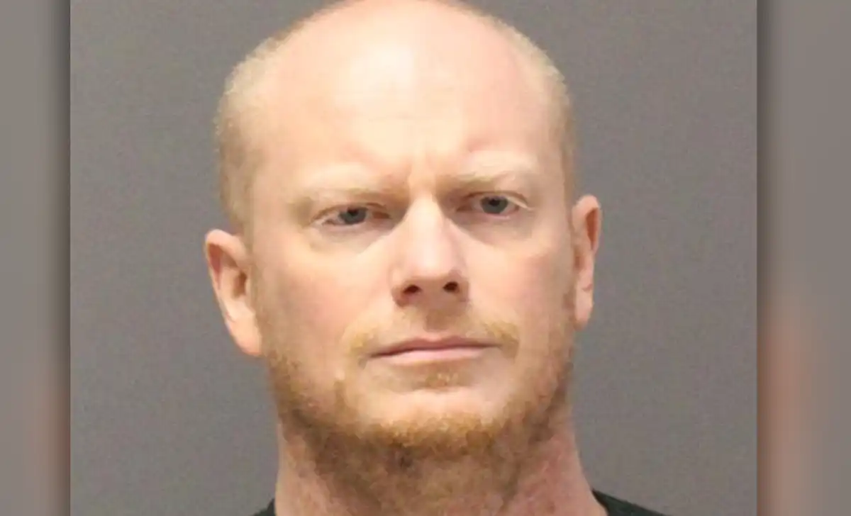 Former toms river firefighter wore body armor, had rifle when confronted by police for attempted murder Former toms river-area firefighter brian lanzim has been indicted on three attempted murder counts stemming from an armed april confrontation with police in south toms river.