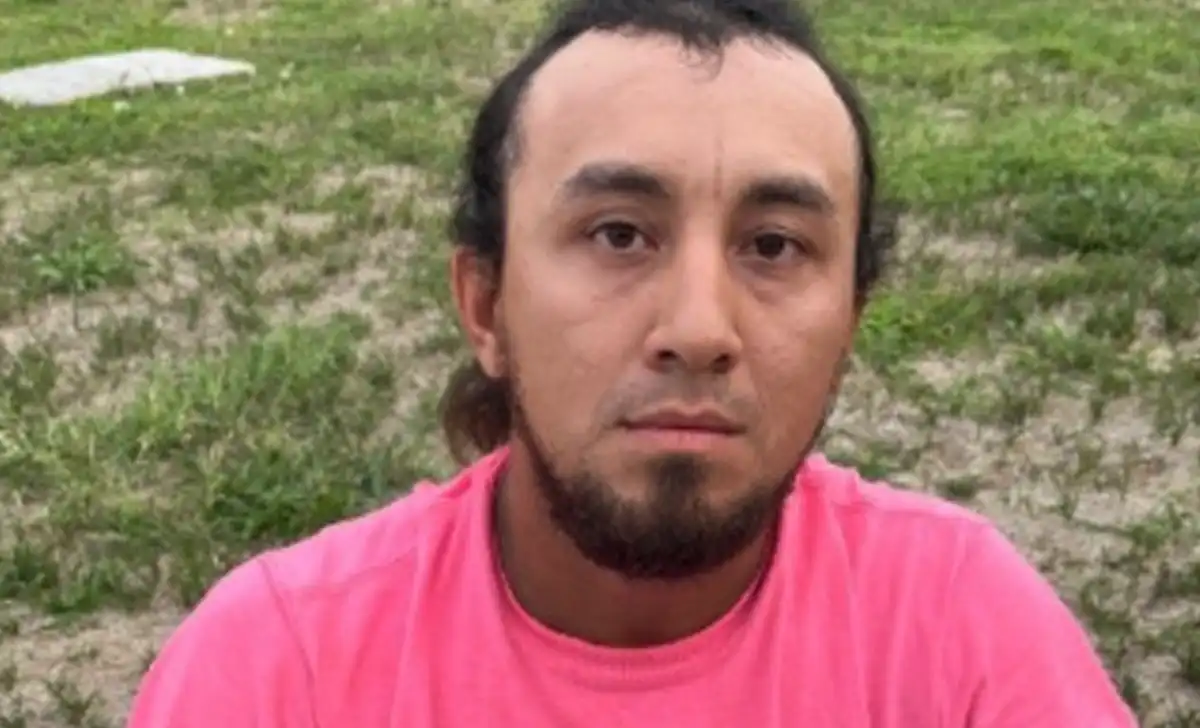 Non-citizen linked to multiple fentanyl overdoses in loudoun county held without bail Isaac melendez-carranza was arrested in loudoun county after investigators linked him to suspected fentanyl distribution involving students at park view high school.