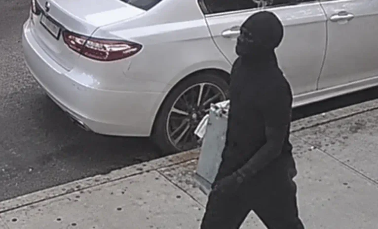 92-Year-Old Man Robbed of Cellphone, Pushed to Ground in Queens, NYPD Says