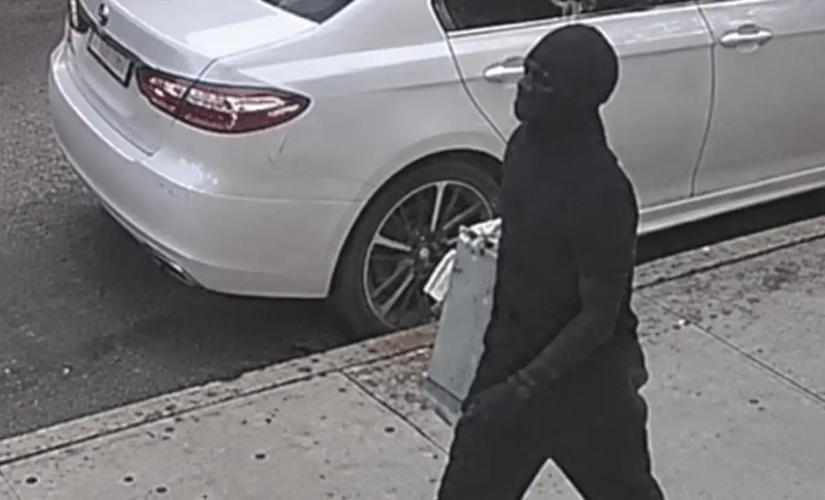 Nypd is searching for a man accused of stealing a 92-year-old man's cellphone and pushing him to the ground during a robbery in queens.