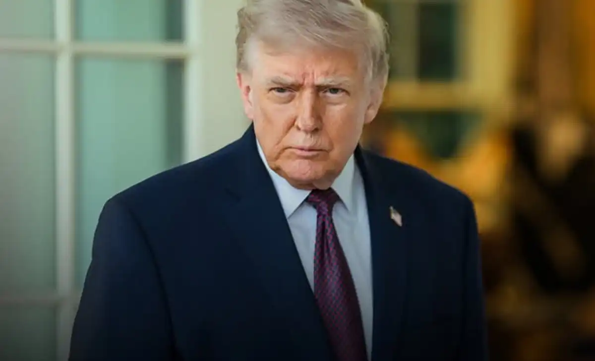 The u. S. Launched new strikes against iranian targets near the strait of hormuz tuesday as trump warned iran that another response would trigger heavier attacks.