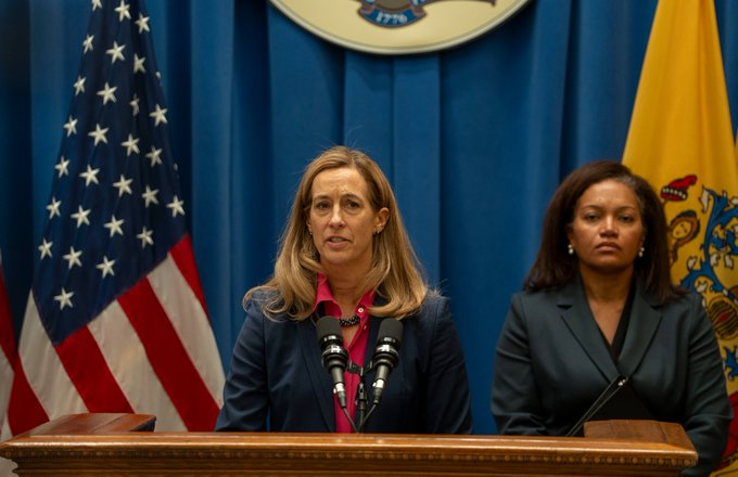 Nj lt. Gov. Dale caldwell resigns amid sexual harassment scandal, illegal voter scandal Nj lt. Gov. Dale caldwell resigns amid sexual harassment scandal, illegal voter scandal