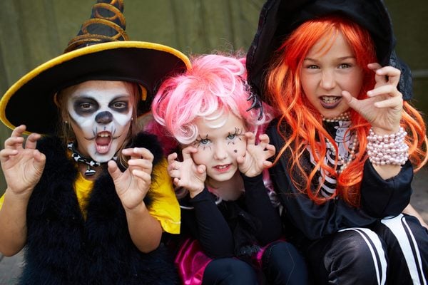 Cranford’s witches night out adds walking tour to downtown shopping event