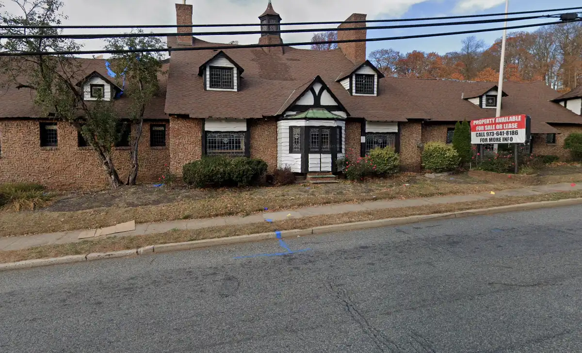 Historic essex house restaurant being demolished in west orange as developer plans 95 apartments Demolition begins at west orange's historic essex house as developers propose 95 apartments, affordable housing and commercial space near st. Cloud school.