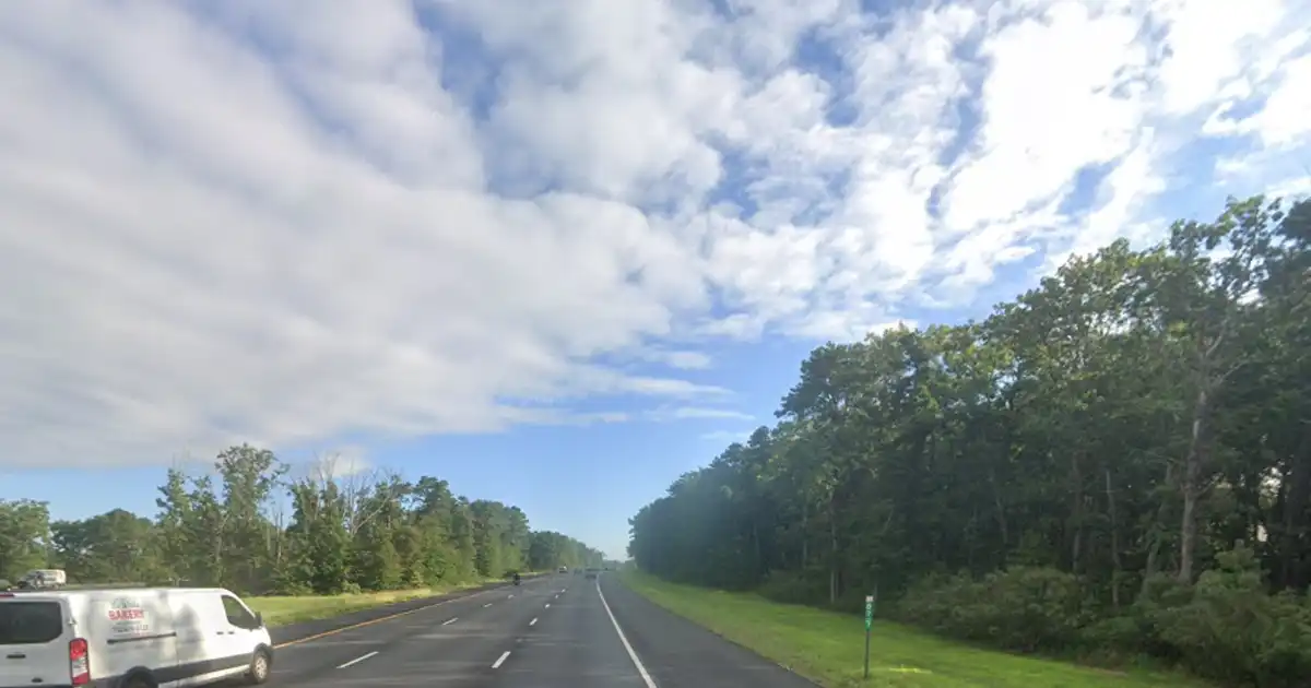 A crash involving a tow truck on the northbound garden state parkway in toms river reportedly killed two people saturday night.