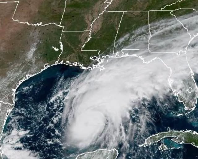 Gulf county, florida, reports minimal hurricane damage, reopened roads and 535 customers without power saturday morning as recovery crews begin cleanup.