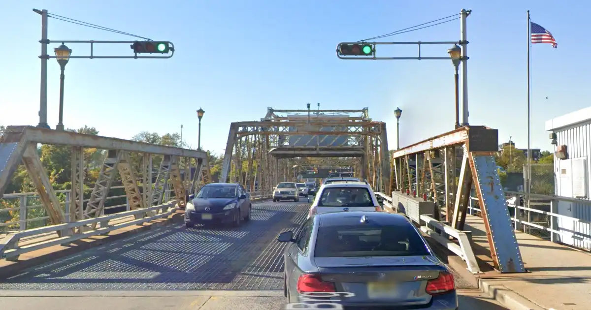 Kingsland avenue bridge closures set for wednesday and thursday The kingsland avenue bridge faces intermittent closures wednesday and a seven-hour closure thursday.
